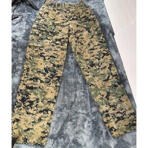 USMC Woodland Marpat Camo Cargo Pants for men Size M